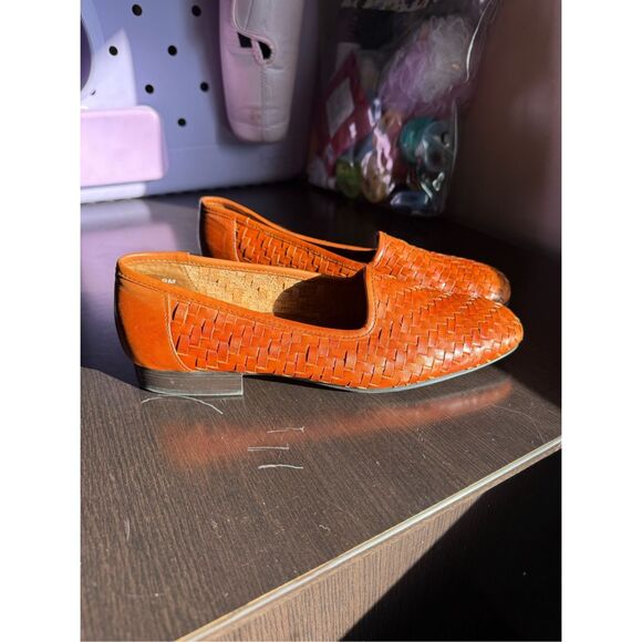 Naturalizer Cognac Brown Basket Weave  Loafers sz 9 EUC - Picture 2 of 6